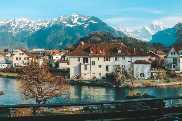 Mountain love, Interlaken West